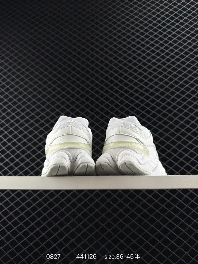New Balance 9060 白色厚底运动鞋 4