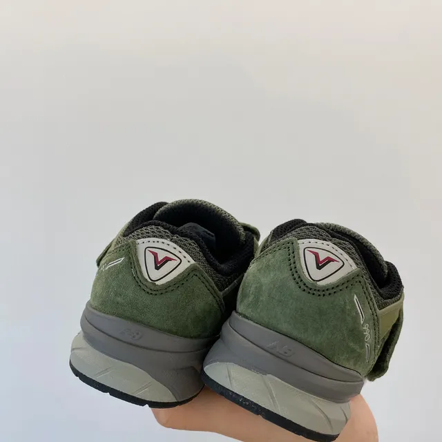 New Balance Vert Militaire Blanc Olive Ante et Mesh Haut Lacets Semelle intermédiaire Sneakers lifestyle 17