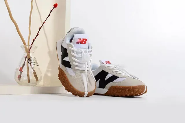 New Balance Chaussures Lifestyle Beige Bleu Rétro Runner Supérieure En Couches 4