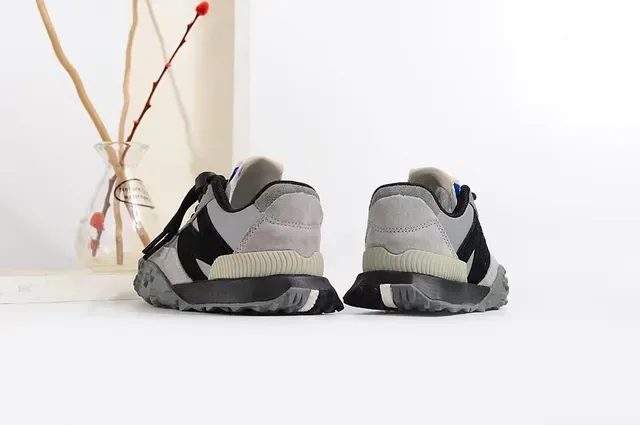 New Balance Chaussures Lifestyle Beige Bleu Rétro Runner Supérieure En Couches 24