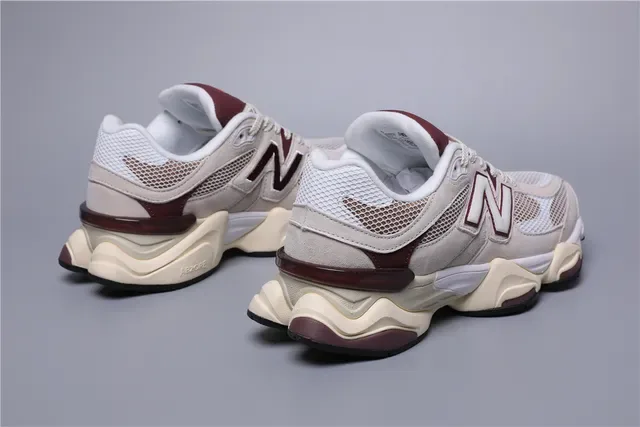 New Balance Beige Bordeaux Chunky Retro Runner Tige Mesh-Suede Híbrido Sneakers Lifestyle 3