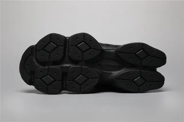 New Balance Tênis Lifestyle Preto e Cinza Monocromático com parte superior em malha e camurça em camadas 6