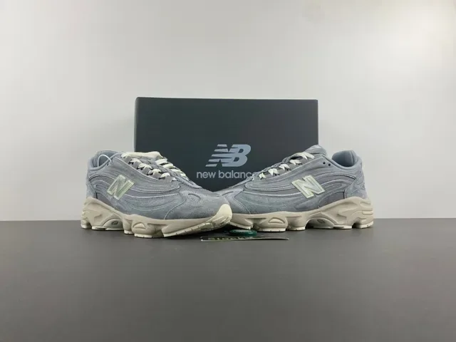 New Balance Tênis Chunky Cinza Bege Sola Media Camurça Malha 13