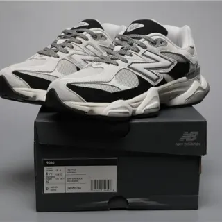 New Balance Gray Black Chunky Asymmetric Sole Mesh And Suede Paneling Lifestyle Sneakers
