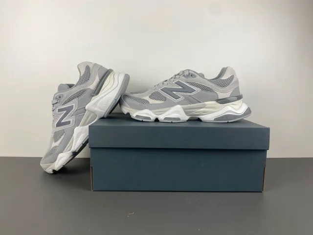 New Balance Cinza Branco Midsole Esculpido Malha E Camurça Superior Tênis Chunky 14