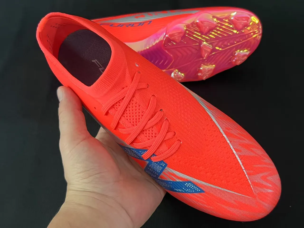 New Balance Chaussures de football terrain ferme orange bleu low-cut upper ajustement chaussette système de lacets asymétrique 14