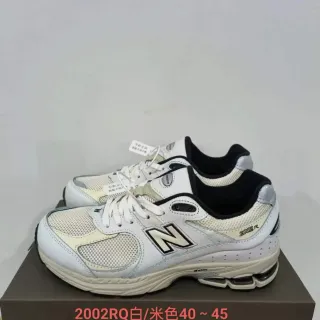 New Balance White Beige Mesh And Synthetic Upper Dual-Density Midsole Lifestyle Sneakers