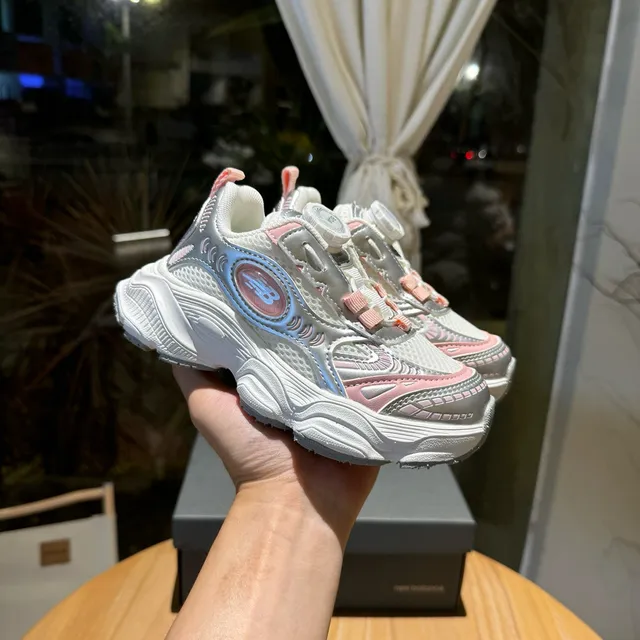 New Balance White Pink Sole Laceless Toggle Closure Chunky Sneakers 23