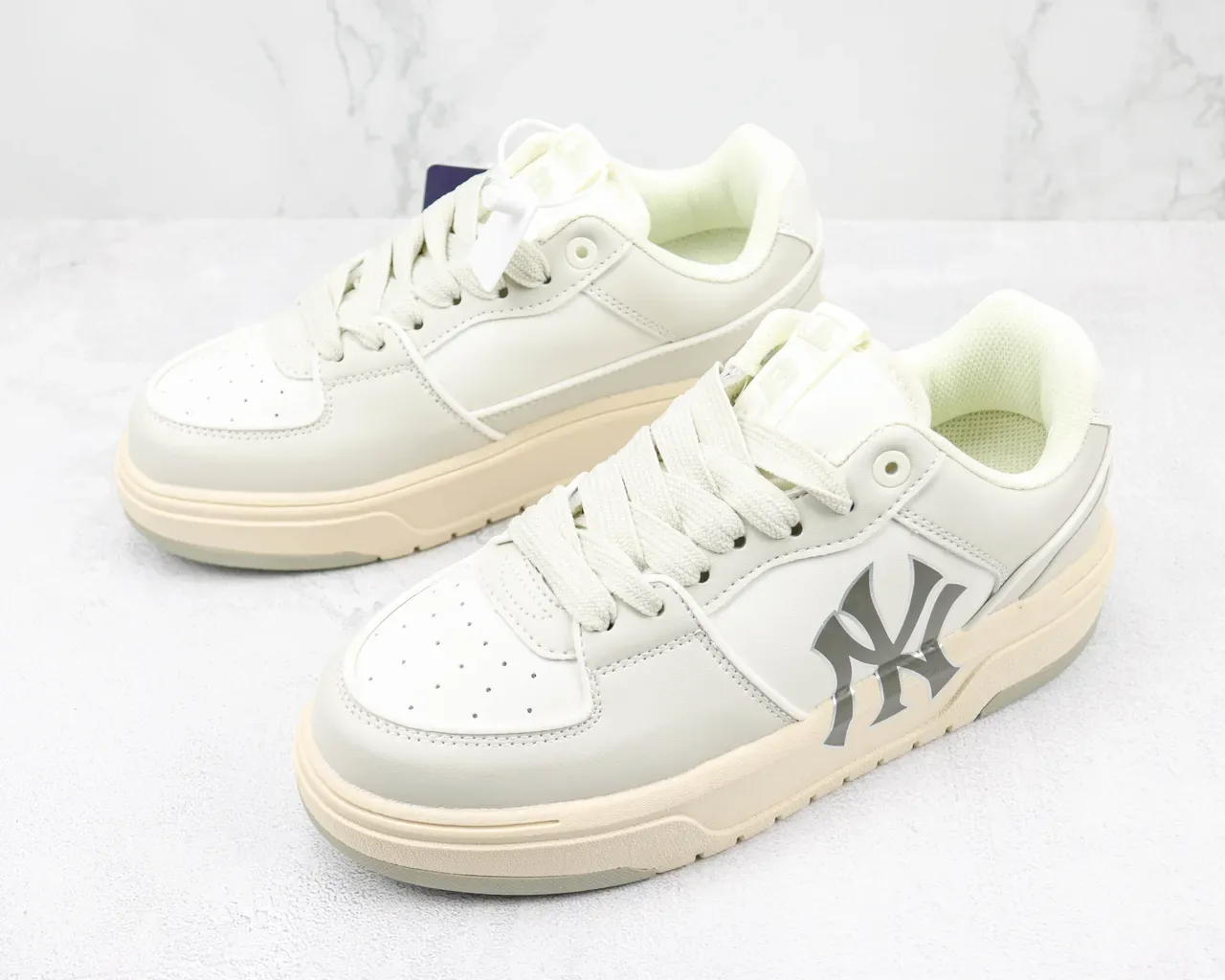 New Era Crossover Bege Cinza Low-Top Plataforma Oversized NY Logo Sneakers Lifestyle 4