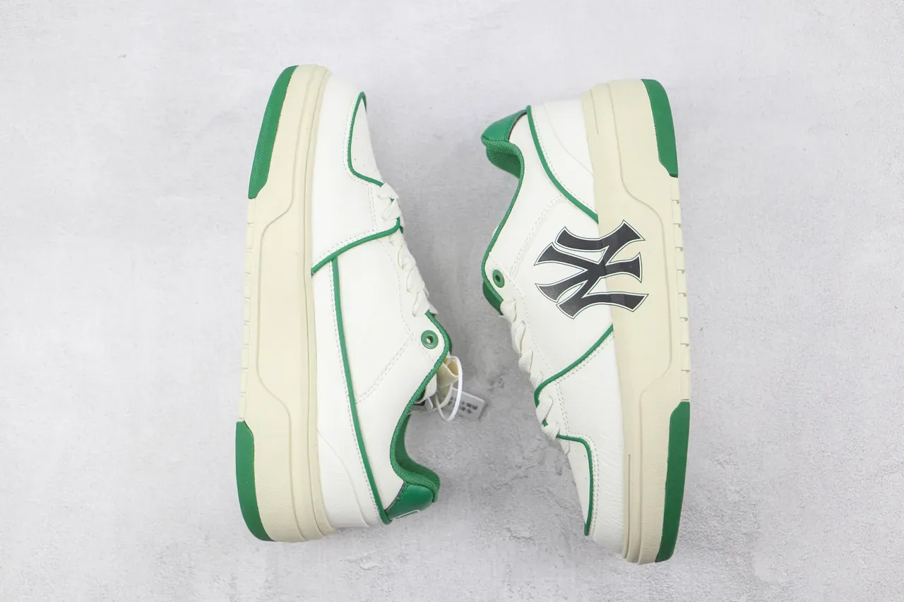 New Era NY Yankees White and Green Lifestyle Sneakers 2