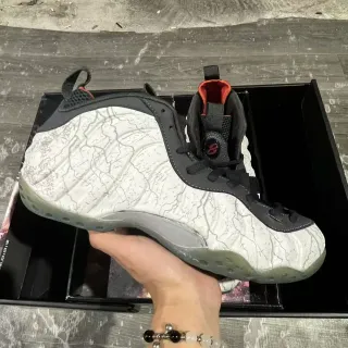 Nike Air Foamposite One Crackle White Black Lifestyle Sneakers