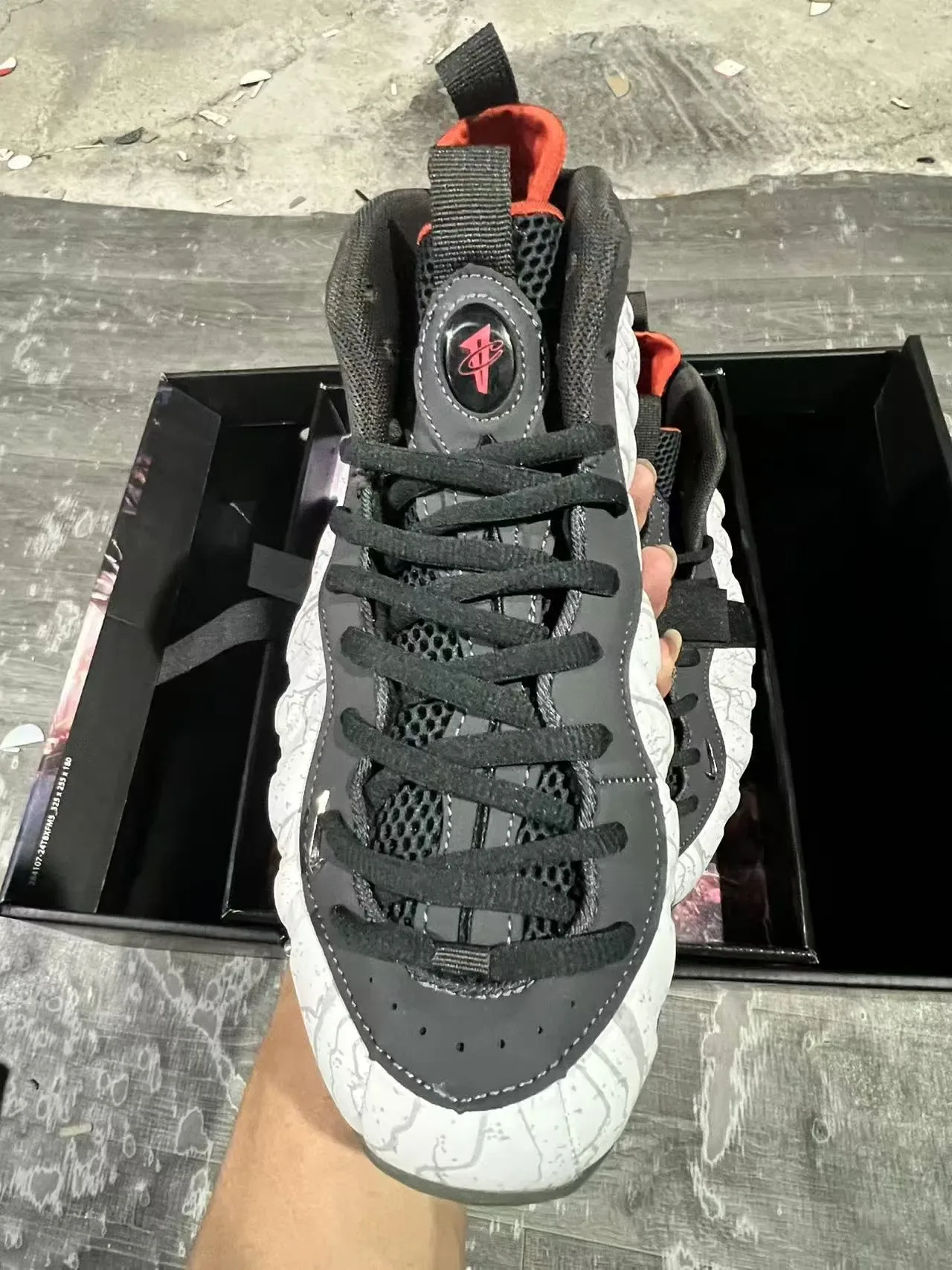Nike Air Foamposite One Crackle White Black Chaussures Lifestyle 3