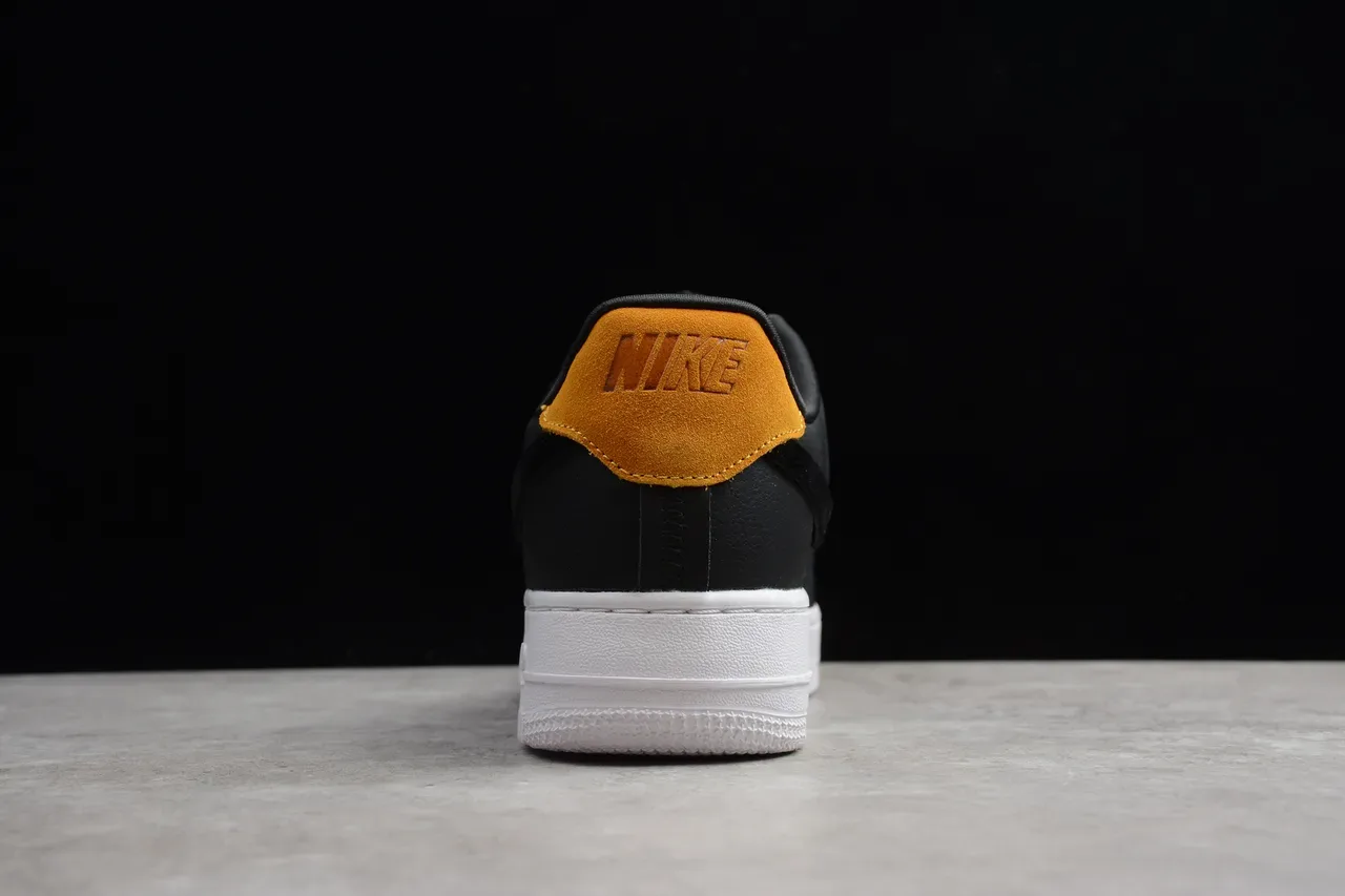 Nike Air Force 1 Black White Mustard Yellow Chaussures lifestyle 11