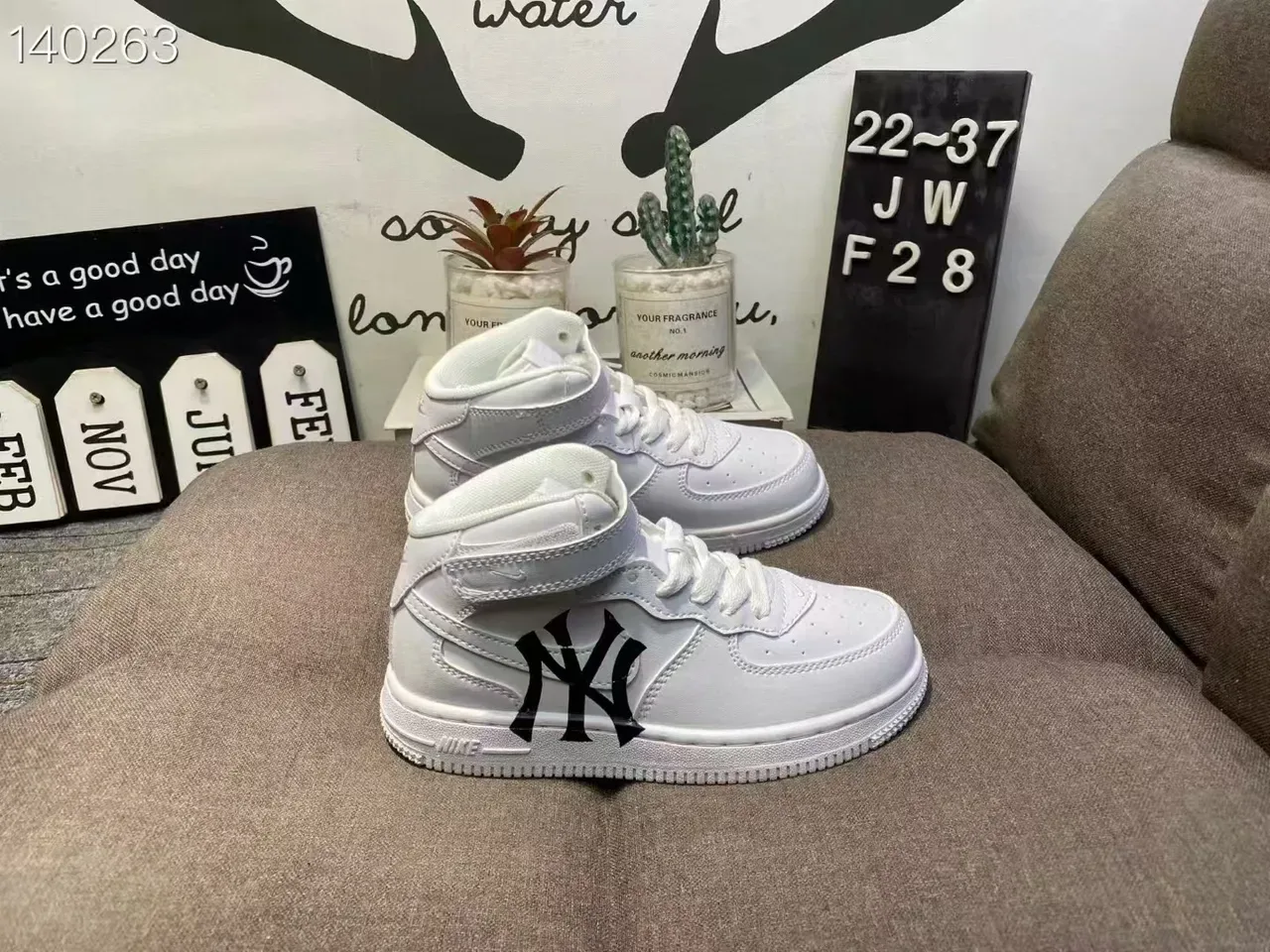 Nike Air Force 1 Kids Black and White New York Logo Lifestyle Sneakers 3