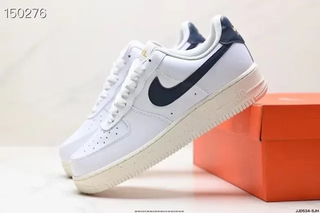 Nike Air Force 1 White Navy Lifestyle Sneakers 4