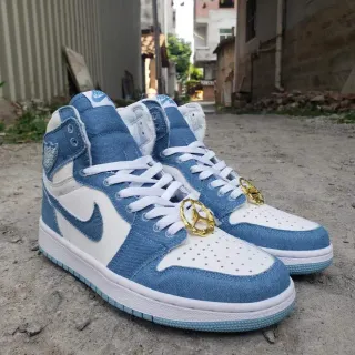 Nike Air Jordan 1 牛仔蓝 白色 金色 系带锁 篮球鞋