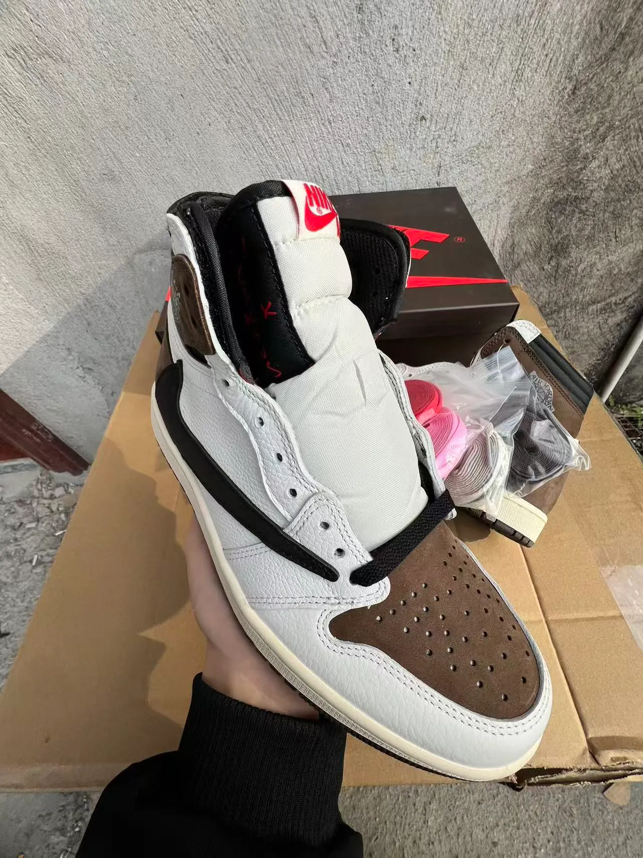 Nike Air Jordan 1 High White Black Brown Basketball Shoes 2