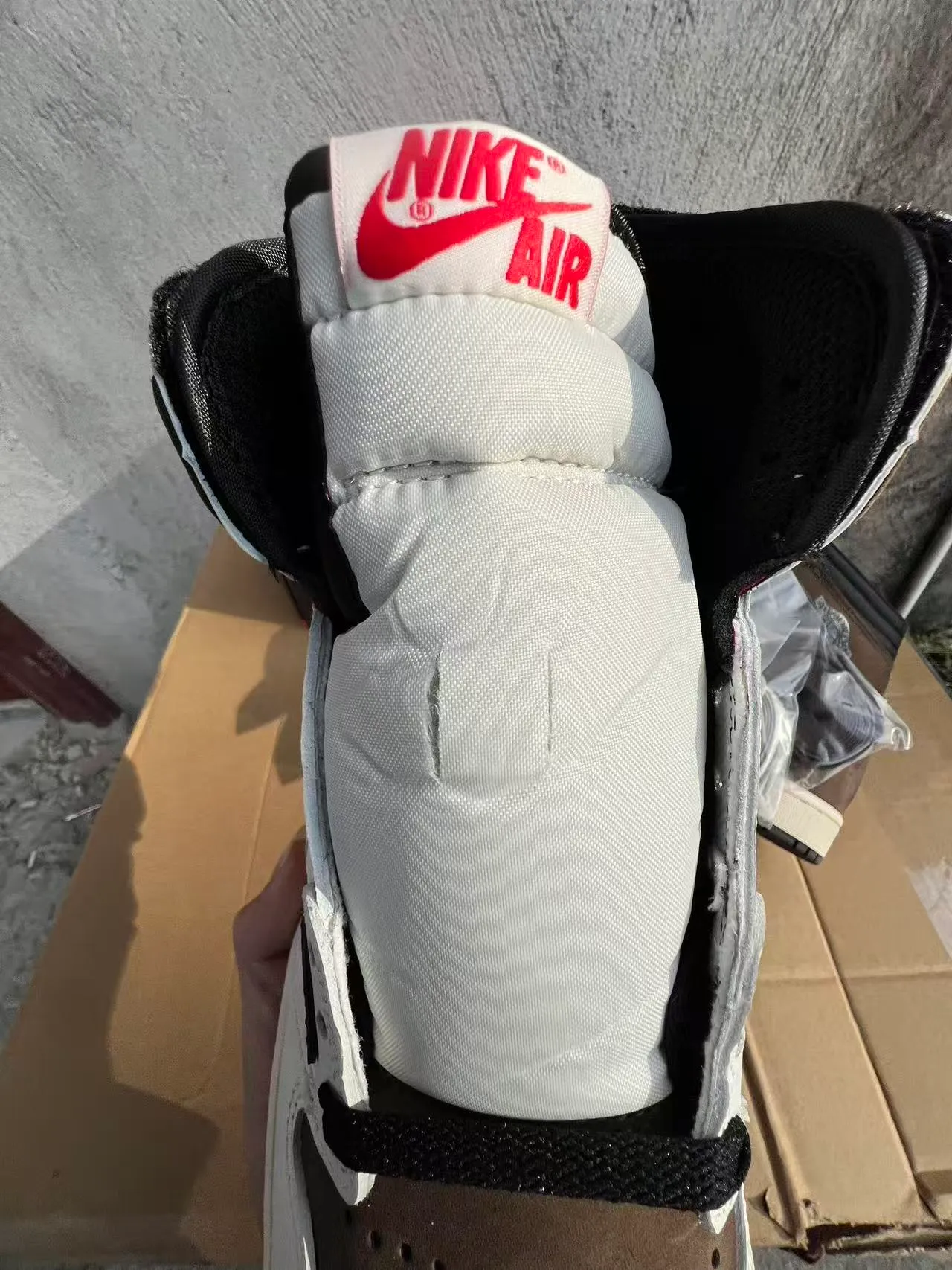 Nike Air Jordan 1 High White Black Brown Basketball Shoes 4