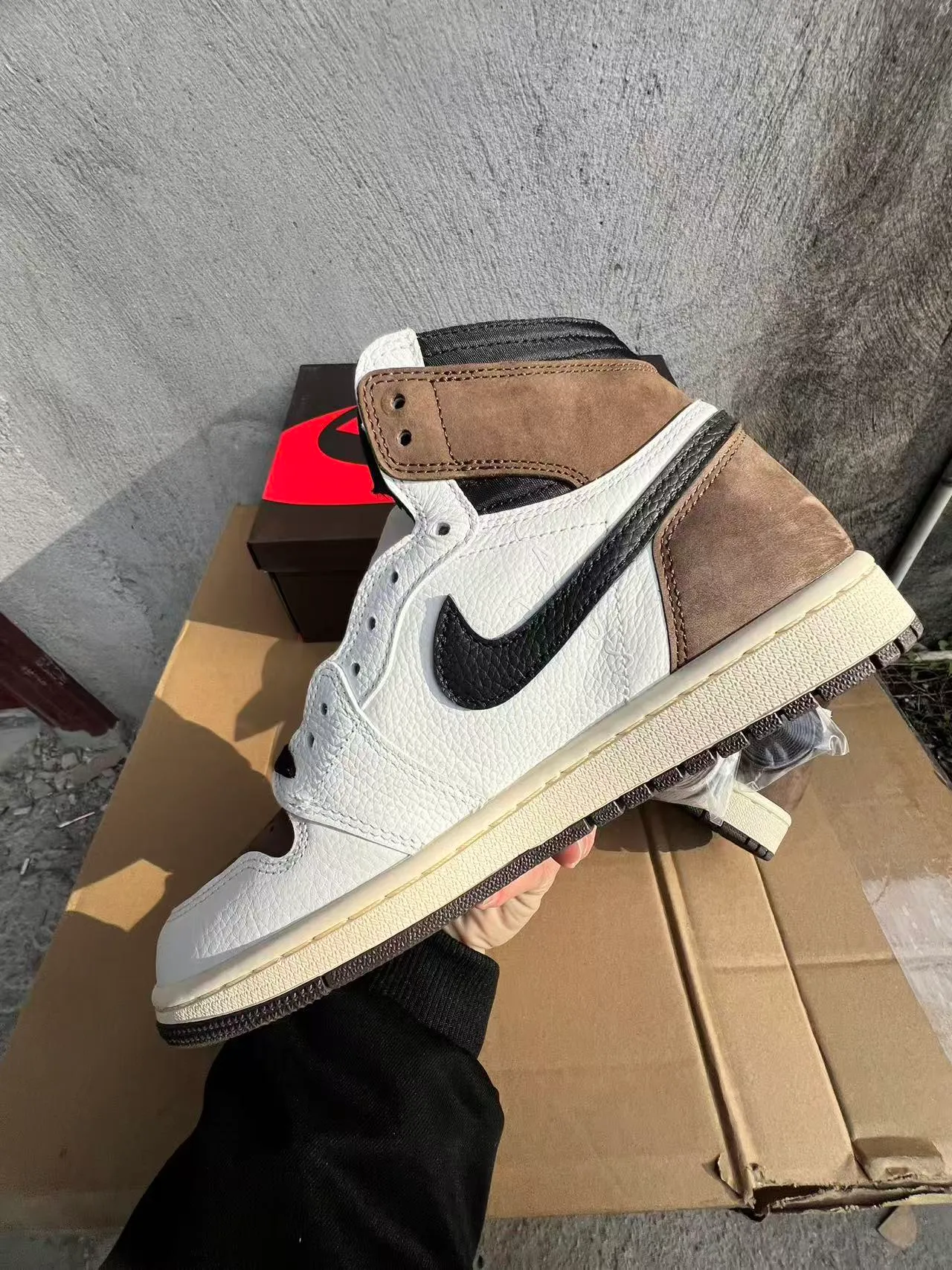 Nike Air Jordan 1 High White Black Brown Basketball Shoes 5