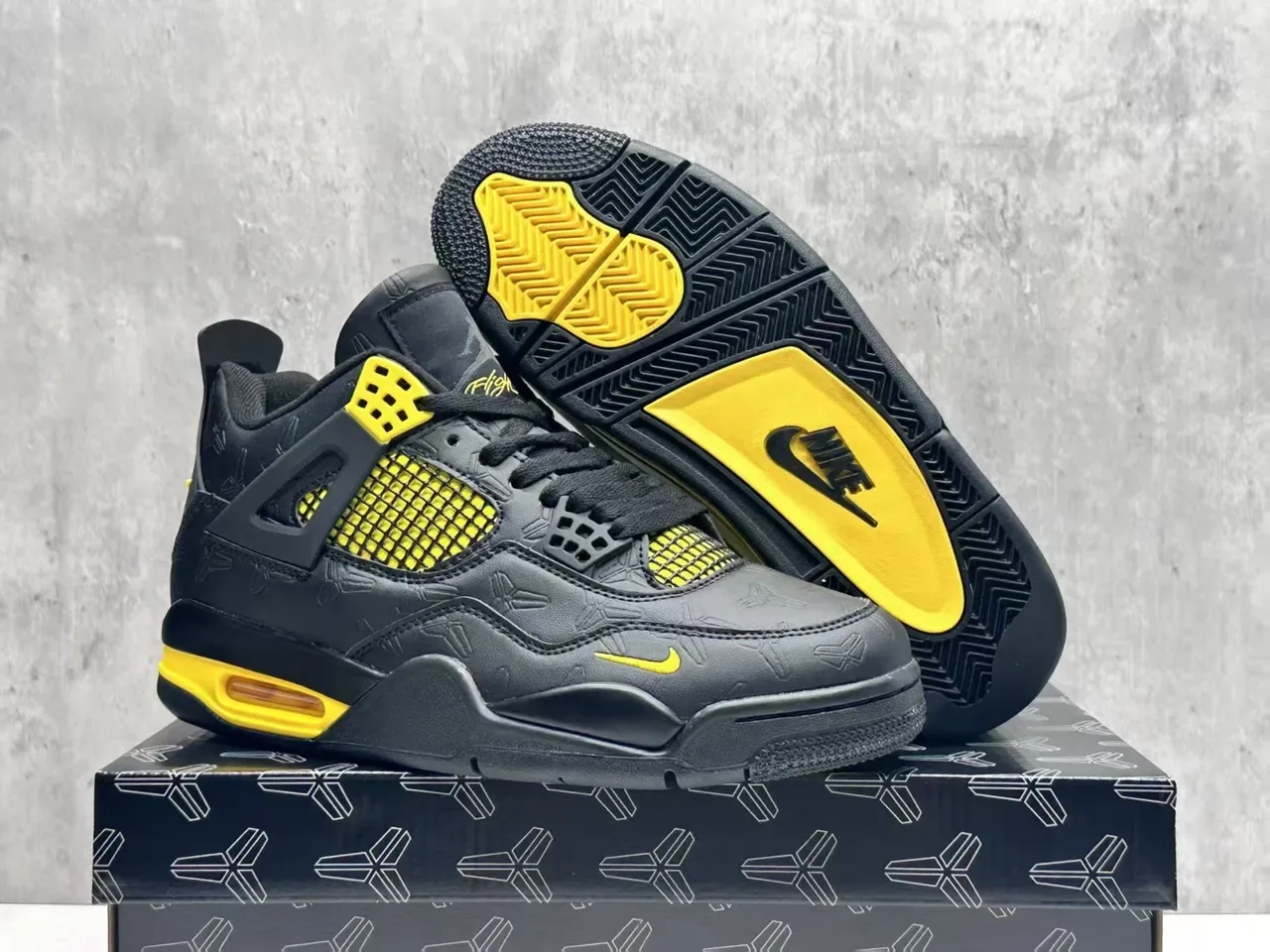 Nike Air Jordan 4 Noir Jaune Chaussures de Basketball 5