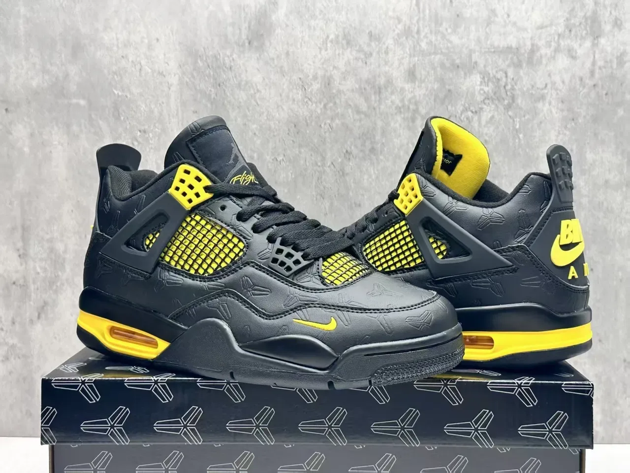 Nike Air Jordan 4 Noir Jaune Chaussures de Basketball 7