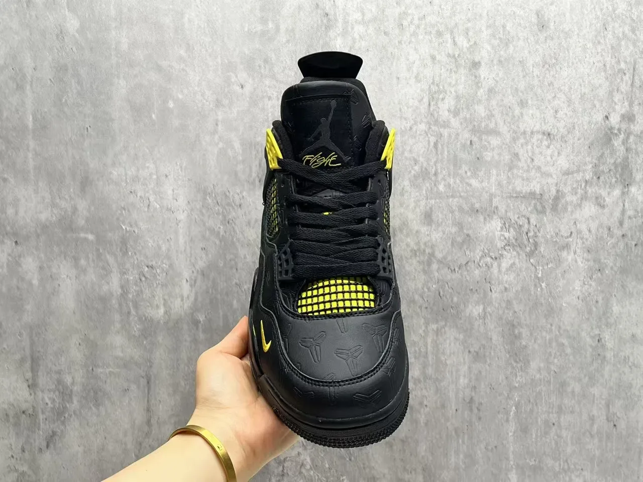 Nike Air Jordan 4 Noir Jaune Chaussures de Basketball 12