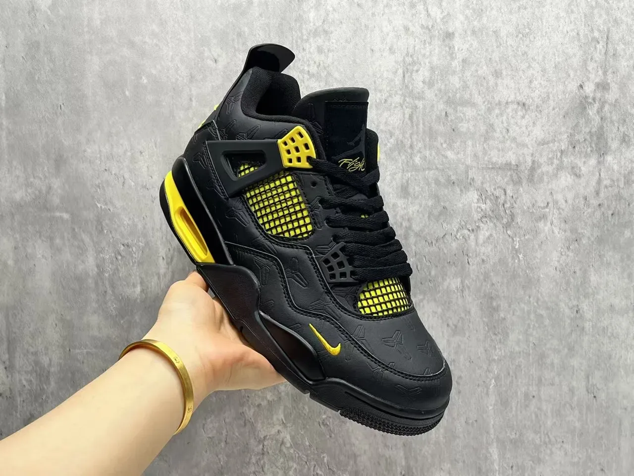 Nike Air Jordan 4 Noir Jaune Chaussures de Basketball 13