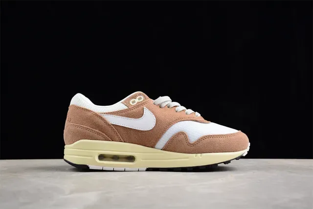 Nike Air Max 1 Tan and White Lifestyle Sneakers 11
