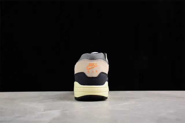 Nike Air Max 1 White Black Beige Pale Yellow Lifestyle Sneakers 10