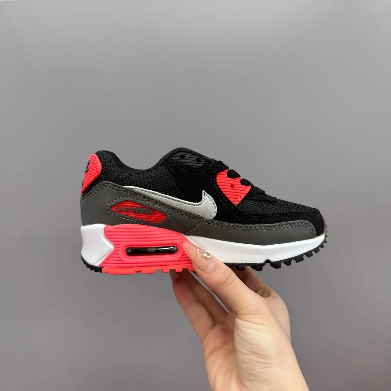 Nike Air Max 90 All White Lifestyle Sneakers 18