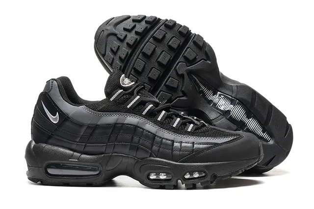 Nike Air Max 95 Black Silver Lifestyle Sneakers 3