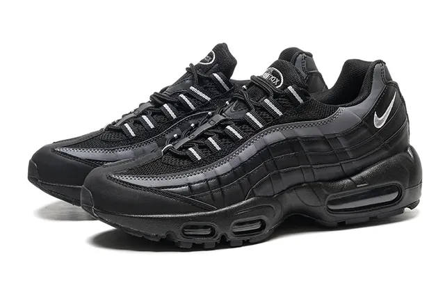 Nike Air Max 95 Black Silver Lifestyle Sneakers 5