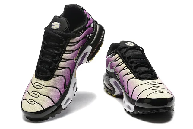 Nike Air Max Plus Gradient Purple Black Lifestyle Sneakers 3