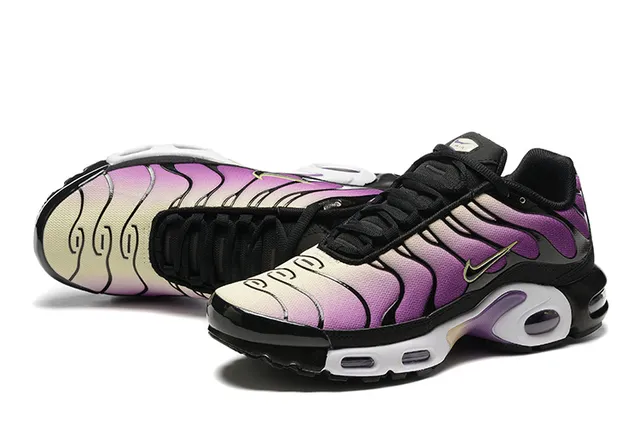 Nike Air Max Plus Gradient Purple Black Lifestyle Sneakers 4