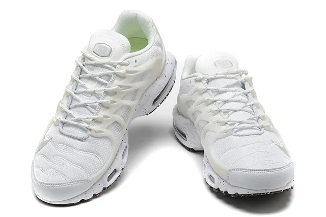 Nike Air Max Plus Multicolor Speckled Lifestyle Sneakers 9