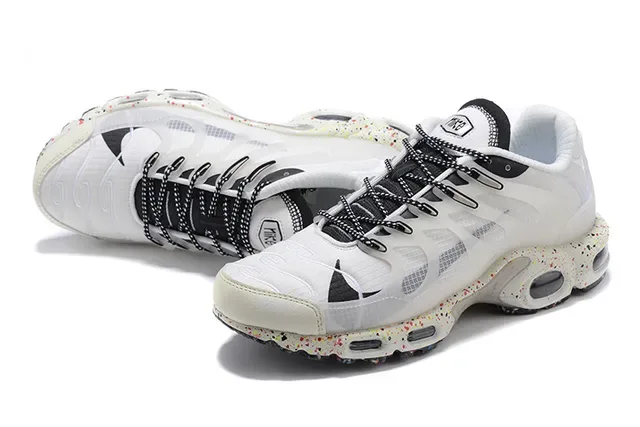 Nike Air Max Plus Multicolor Speckled Lifestyle Sneakers 22