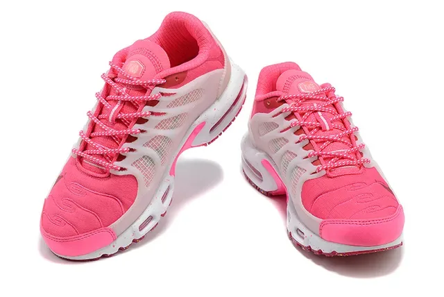 Nike Air Max Plus Pink and White Lifestyle Sneakers 3