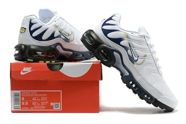 Nike Air Max Plus TN Black Silver Green Lifestyle Sneakers 8