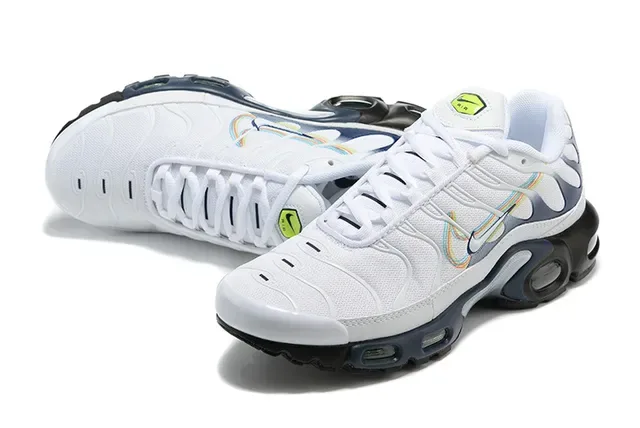 Nike Air Max Plus TN Black Silver Green Lifestyle Sneakers 10