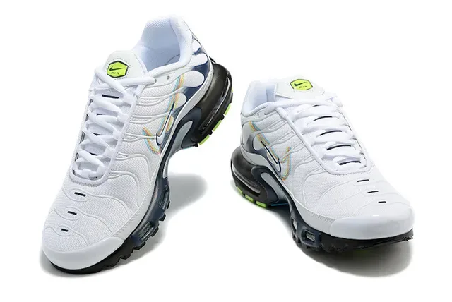Nike Air Max Plus TN Black Silver Green Lifestyle Sneakers 12