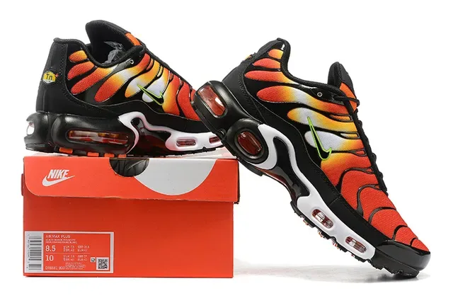 Nike Air Max Plus TN Black Silver Green Lifestyle Sneakers 14