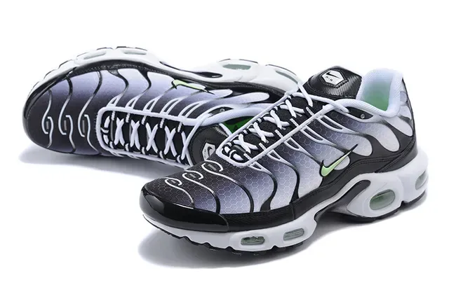 Nike Air Max Plus TN Black Silver Green Lifestyle Sneakers 21