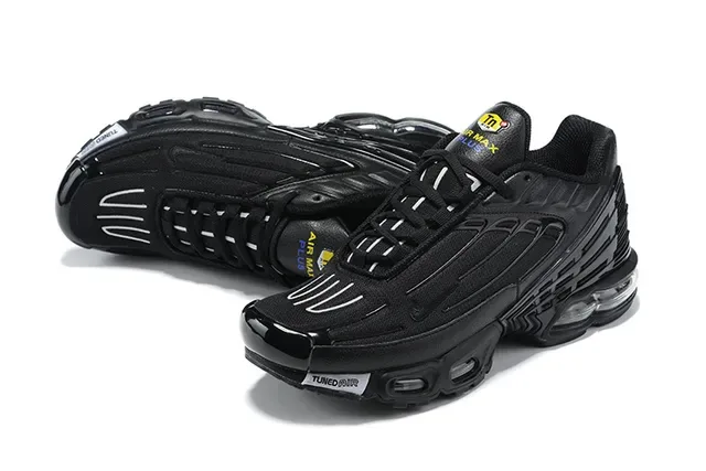 Nike Air Max Plus Tuned Air Black Gradient Lifestyle Sneakers 11