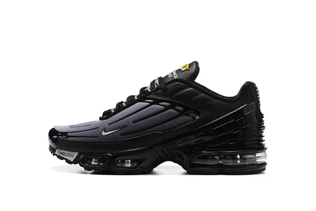 Nike Air Max Plus Tuned Air Black Gradient Lifestyle Sneakers 15