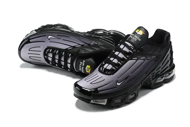 Nike Air Max Plus Tuned Air Black Gradient Lifestyle Sneakers 16