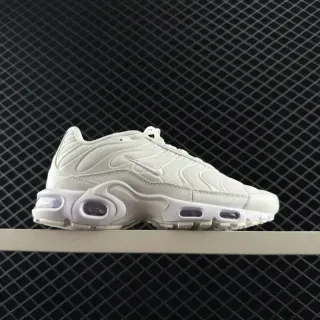 Nike Air Max Plus सफेद पारदर्शी बैंगनी लाइफस्टाइल स्नीकर्स