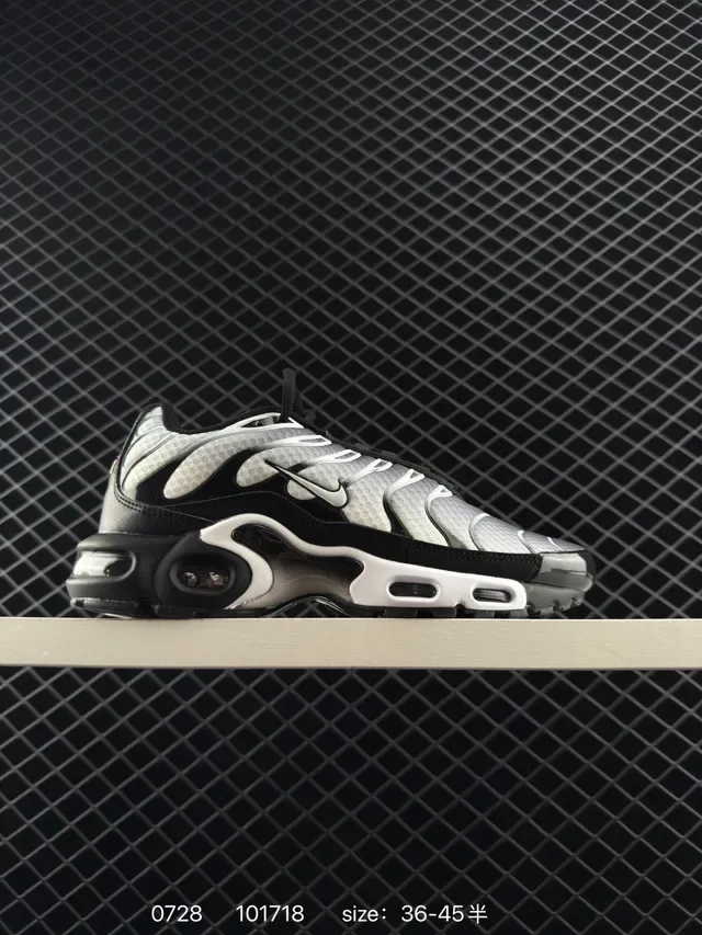 Nike Air Max Plus White Translucent Purple Lifestyle Sneakers 3