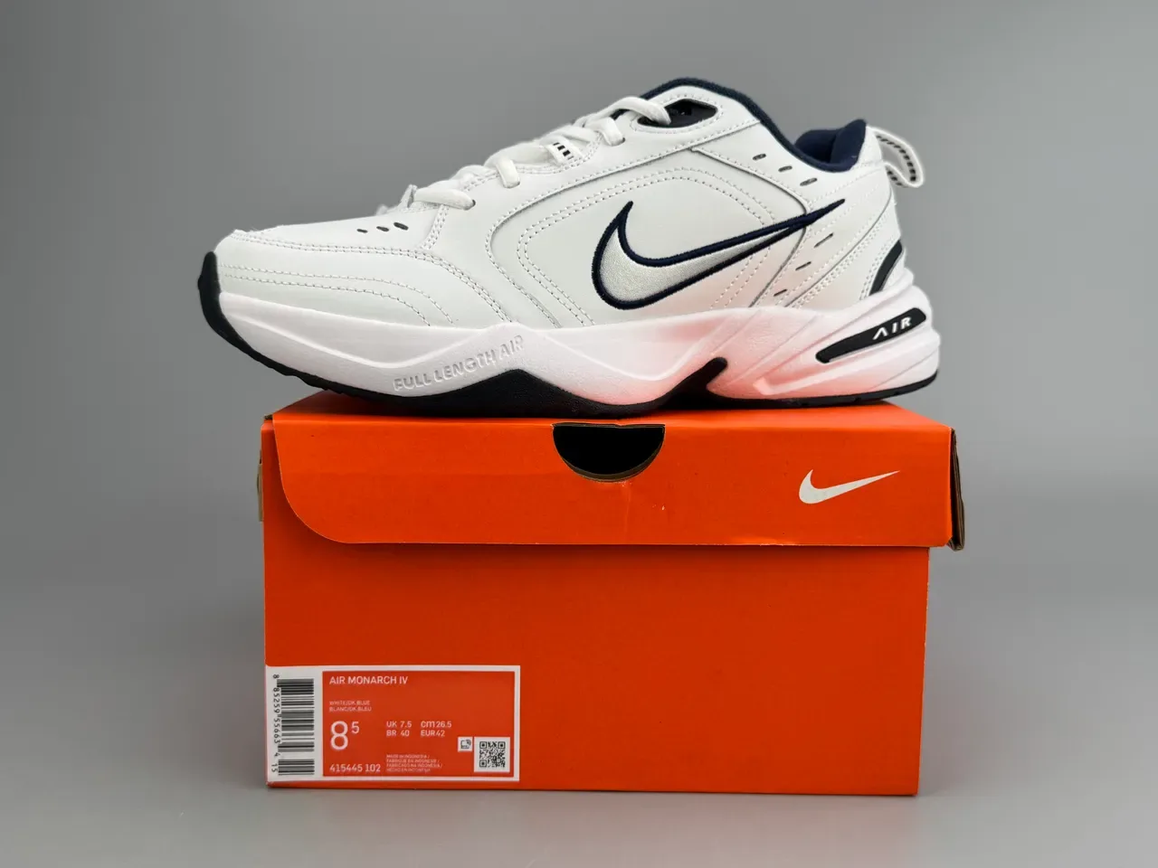 Nike Air Monarch White Navy Leather/synthetic Upper Blue Accents Lifestyle Sneakers 4