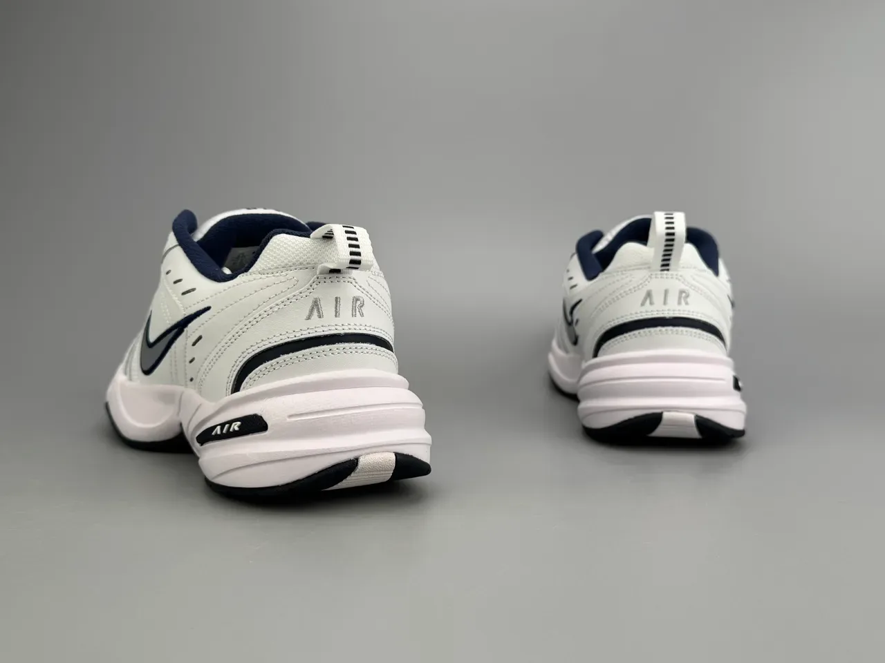Nike Air Monarch White Navy Leather/synthetic Upper Blue Accents Lifestyle Sneakers 6