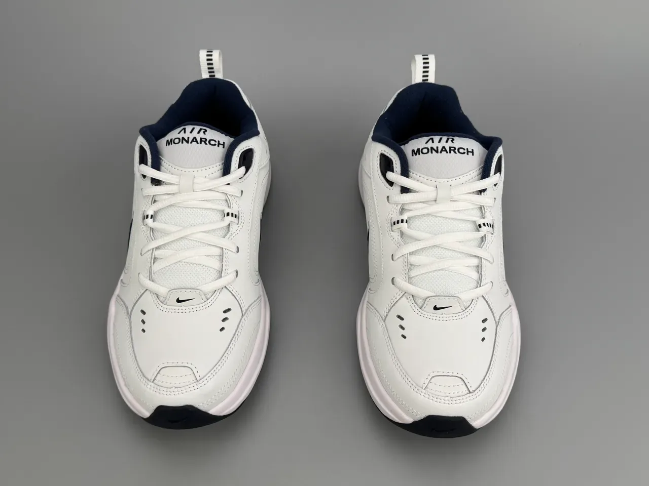 Nike Air Monarch White Navy Leather/synthetic Upper Blue Accents Lifestyle Sneakers 9